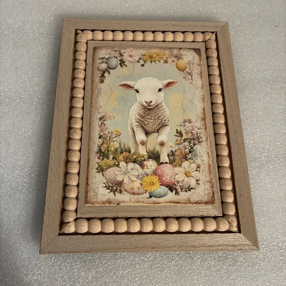 1 Wood Beaded Picture Frame With 5 Holiday Prints To Rotate. Use On Wall Or Desk
